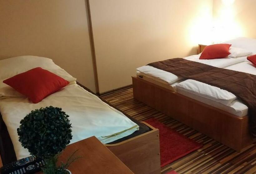 חדר אקונומי, Pansion River