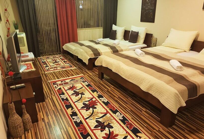 חדר סופריור לארבעה, Pansion River