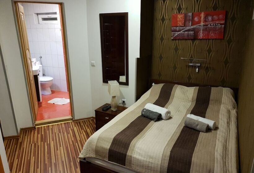 חדר רומנטי, Pansion River