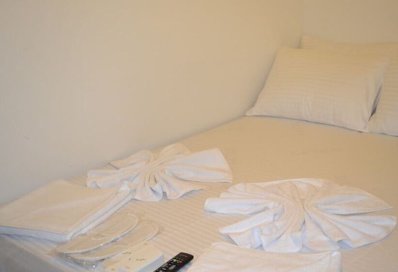 اتاق استاندارد, Rustaveli 36