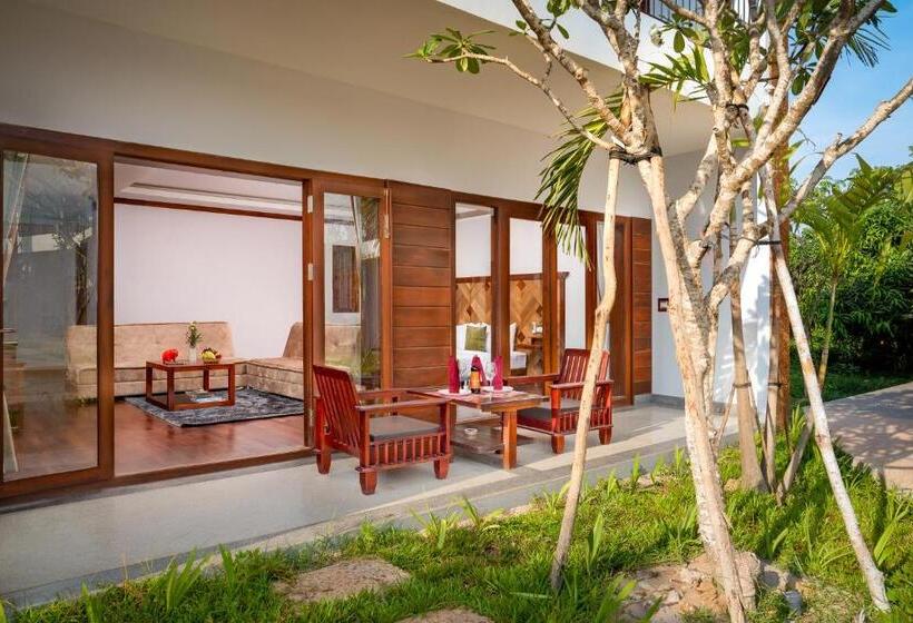 غرفة ديلوكس مطلة على حمام السباحة, Khmer House Resort