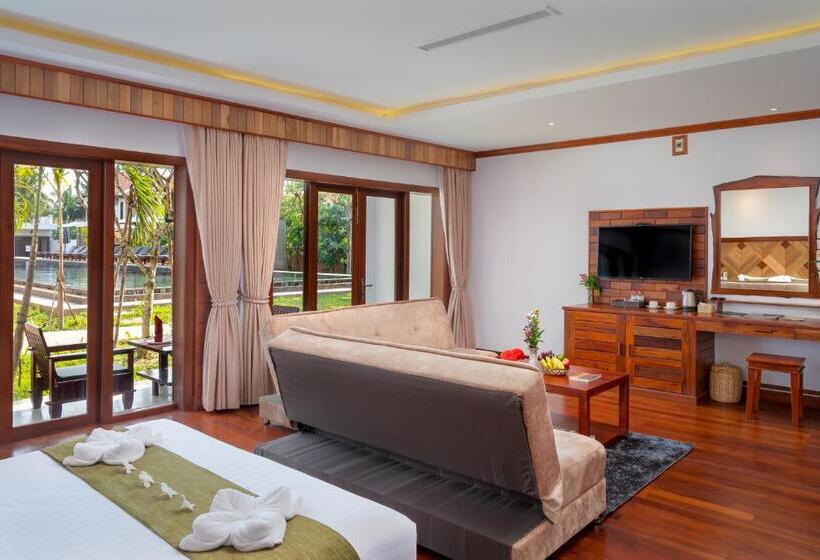 غرفة ديلوكس مطلة على حمام السباحة, Khmer House Resort
