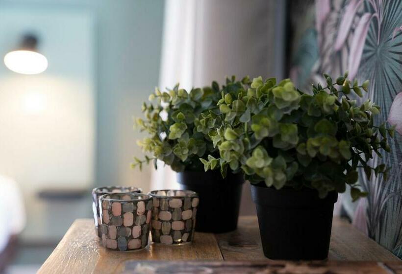 חדר סטנדרט לשלושה, Villa Flora