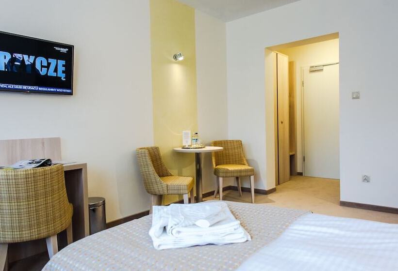 家庭间, Willa Odkrywcow