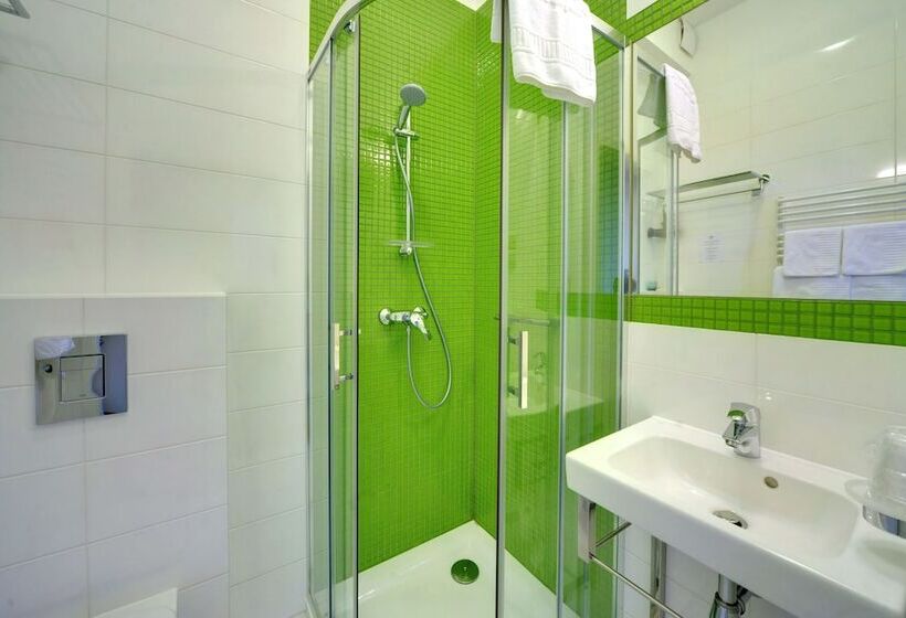 标准工作室, Willa Odkrywcow