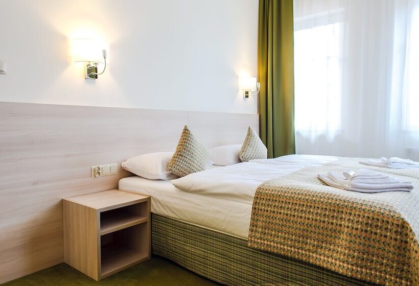 标准工作室, Willa Odkrywcow