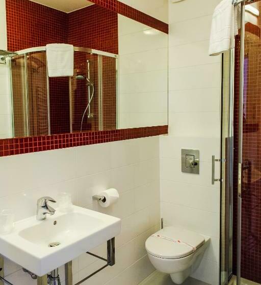 标准间, Willa Odkrywcow