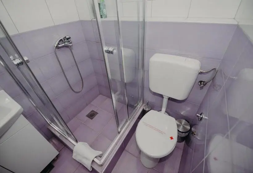اتاق استاندارد چهار تخته, Motel Vila Bijela