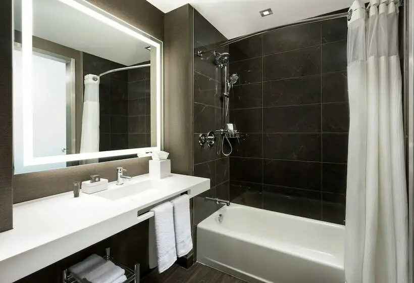 Standard Room 2 Double Beds, Ac Hotel By Marriott New York Times Square