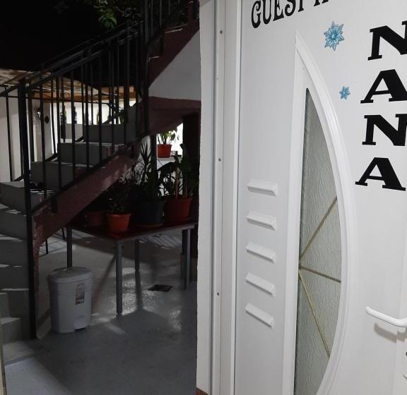 اتاق سوپریور با تخت بزرگ, Guest House Nana