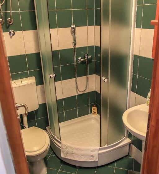 اتاق استاندارد, Pansion Centar