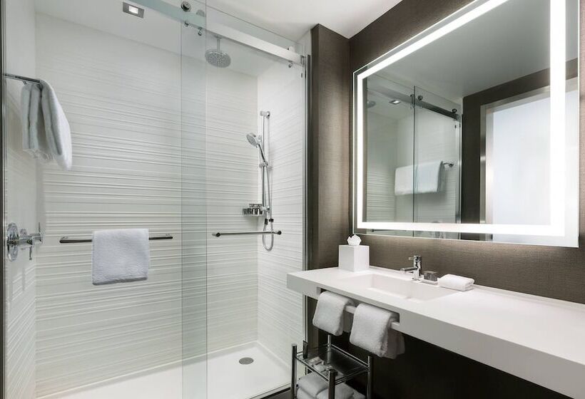 Standard Room 2 Double Beds, Ac Hotel By Marriott New York Times Square