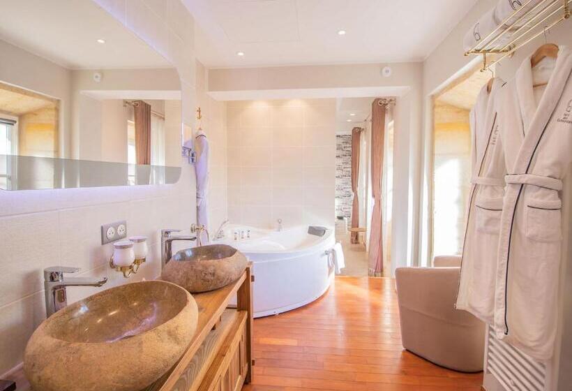 اتاق استاندارد با چشمانداز باغ, Des Quinconces