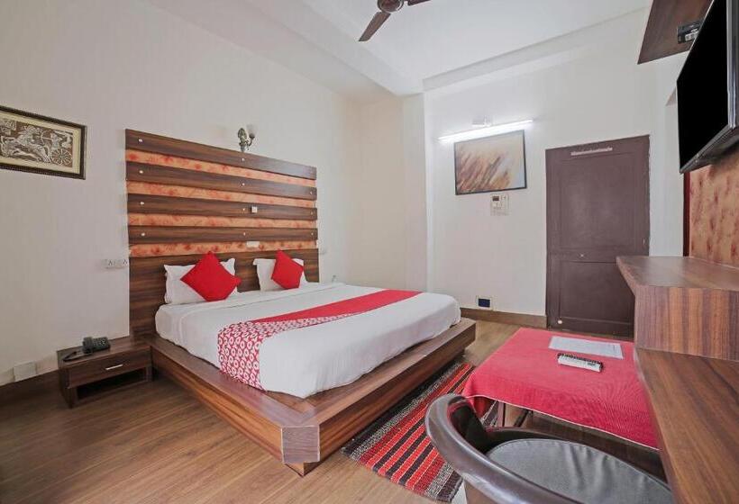 Quarto Triplo Clássico, Destiny Inn