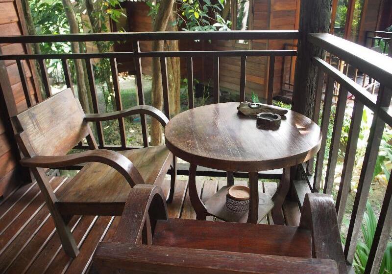 スタンダードルーム, Lanta Happy Hill