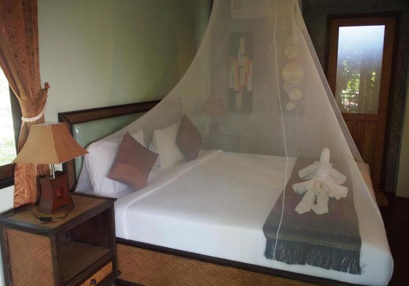 スタンダードルーム, Lanta Happy Hill