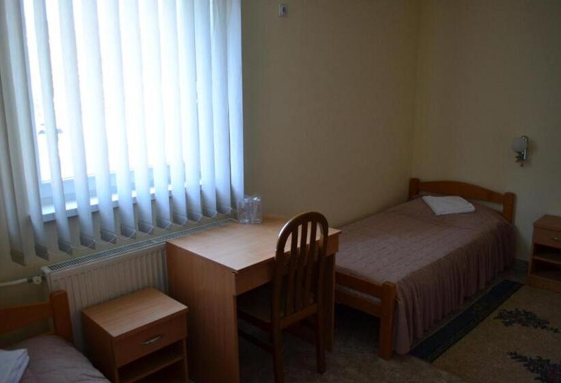 اتاق استاندارد یک نفره, Višegrad
