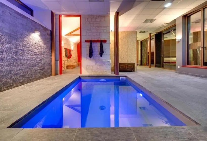 Sviitti Näkymä, Château De Candes   Art & Spa