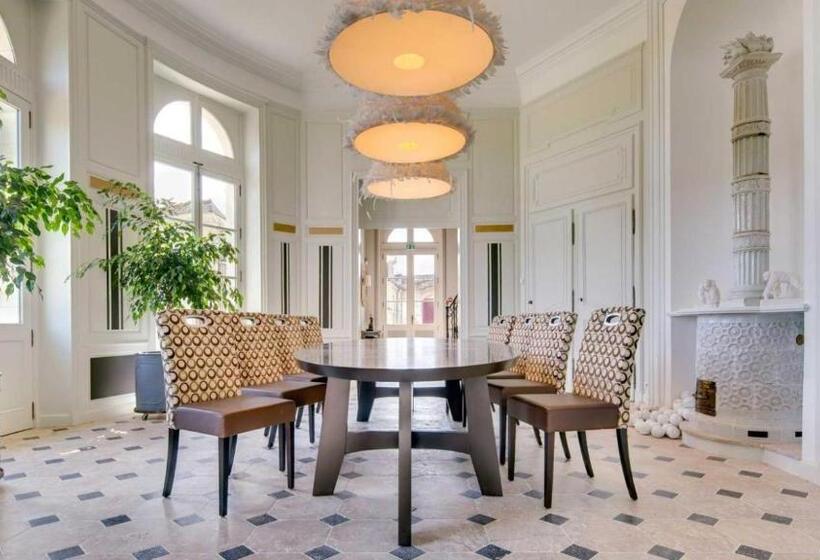 جناح ذو إطلالة, Château De Candes   Art & Spa