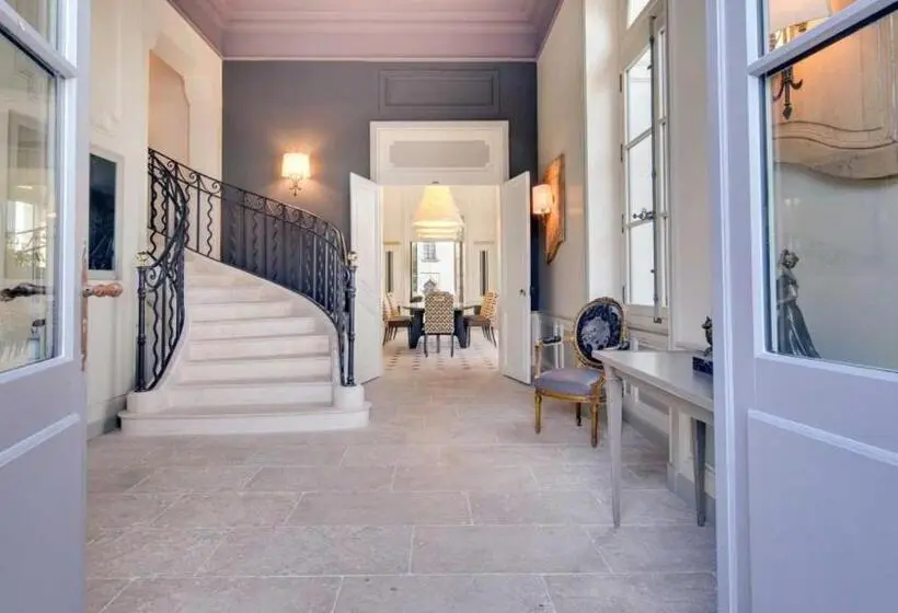 Romanttinen Huone, Château De Candes   Art & Spa