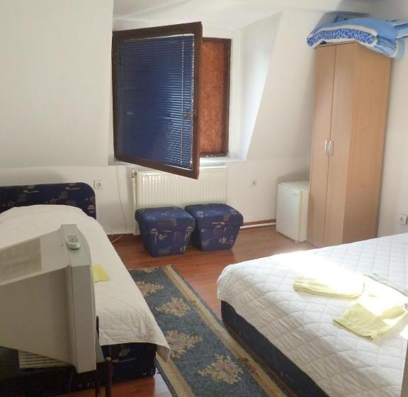 اتاق استاندارد سه نفره, Apartmani I Sobe Okuka