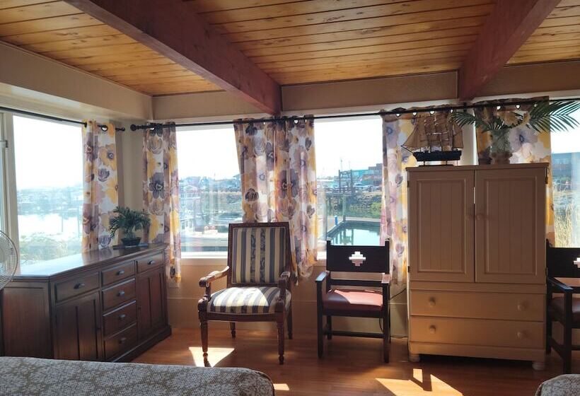 プレミアムスイート, Islander Westport