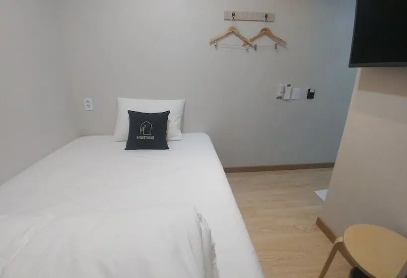 اتاق استاندارد یک نفره, K Guesthouse Premium Busan 1