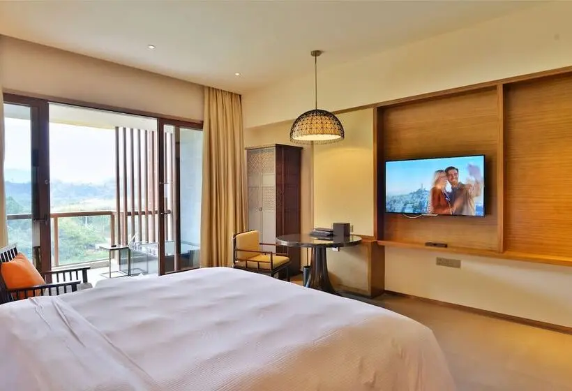 ダブルベッドスタンダードルーム, Hilton Huizhou Longmen Resort
