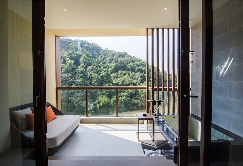 标准间带双人床, Hilton Huizhou Longmen Resort