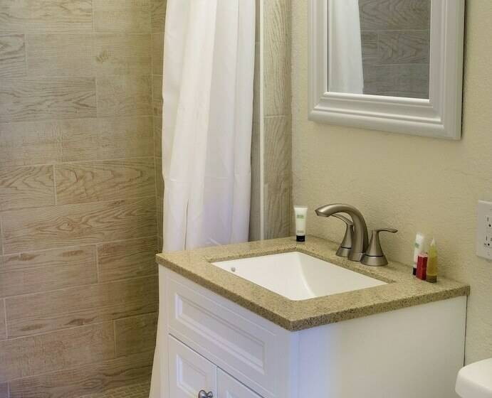 标准间带双人床, Atlantic Hideaway