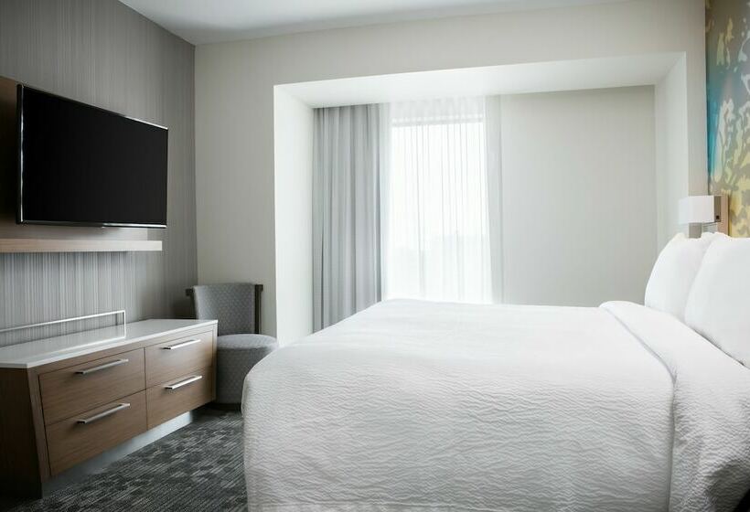 스위트, Courtyard By Marriott Albion