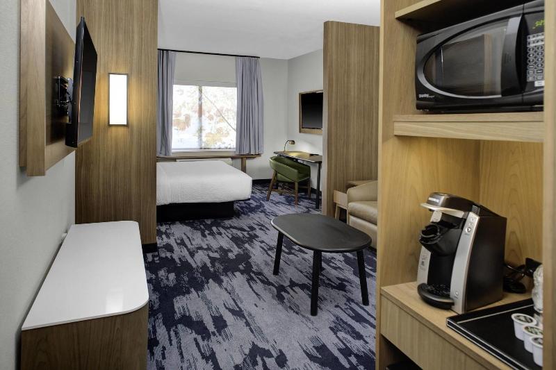 غرفة قياسية سرير كينج, Fairfield Inn & Suites By Marriott Roanoke Salem