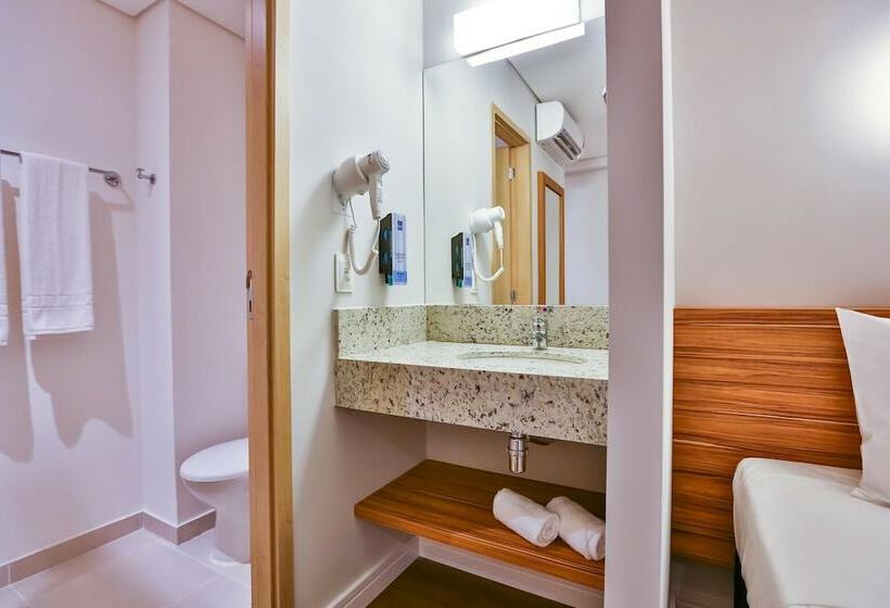 Номер Стандарт, Maringá Airport