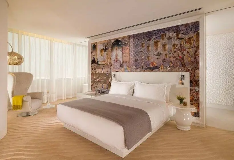 Superior Room with Terrace, Mondrian Doha