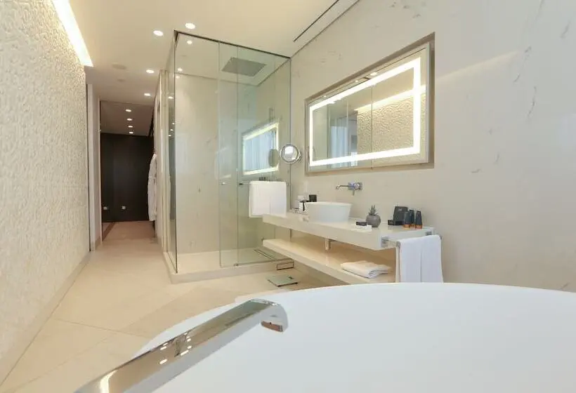 سوییت لوکس, Mondrian Doha