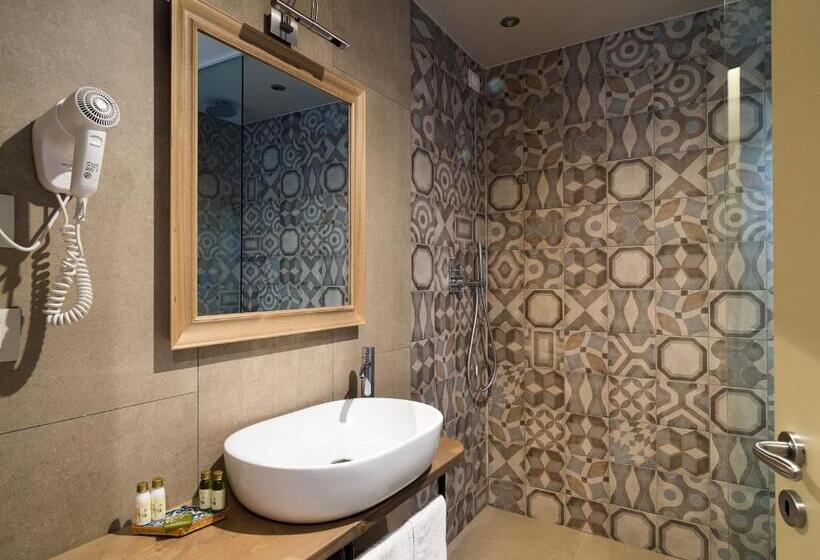 Номер Стандарт, Rocca Dei Saraceni