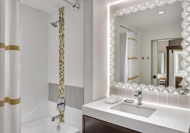 غرفة قياسية سرير كينج, The Hotel At Avalon, Autograph Collection