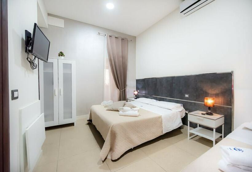 اتاق استاندارد سه نفره, Napolì Affittacamere