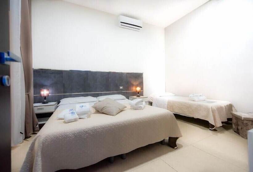 اتاق استاندارد سه نفره, Napolì Affittacamere