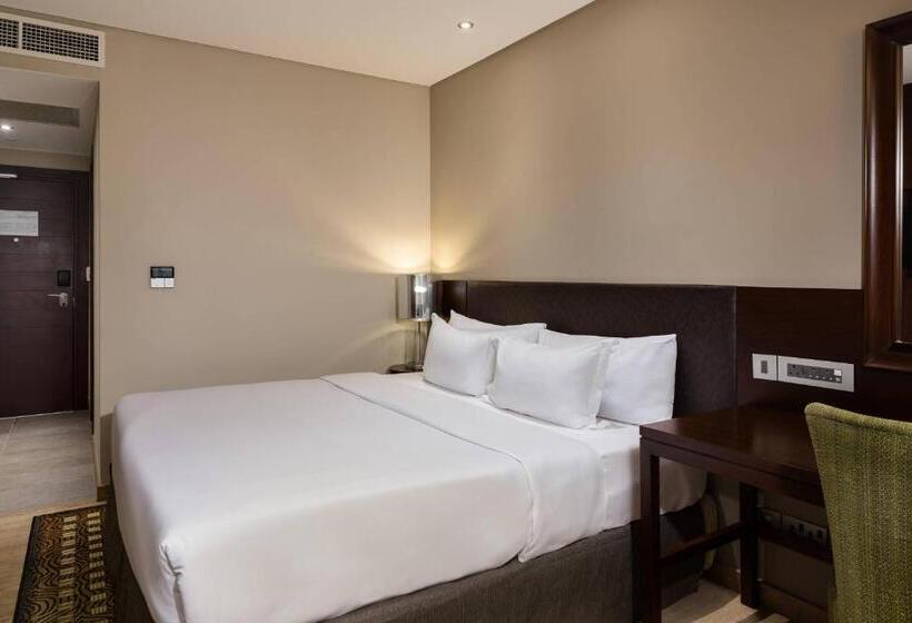 اتاق استاندارد با تخت بزرگ, Protea Hotel by Marriott Owerri Select