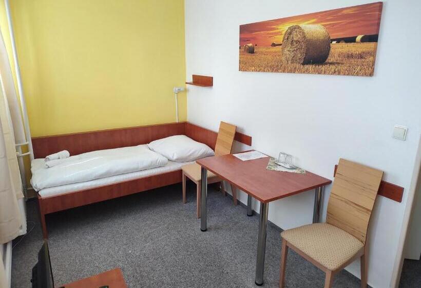 エコノミールーム, Best Hotel Garni