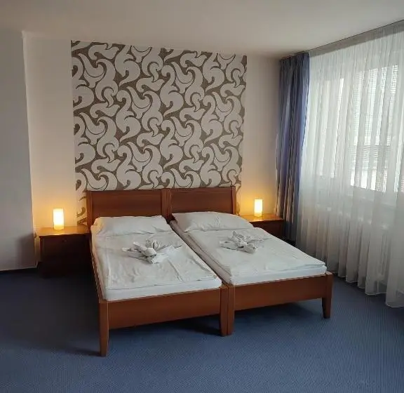 اتاق لوکس, Best Hotel Garni