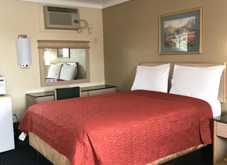 غرفة سوبيريور سرير كينج, Budget Inn Motel Perrysburg Oh