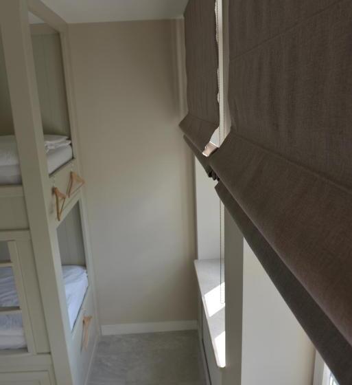 Quarto Familiar Banheiro Compartilhado, Five Point Hostel & Apartments