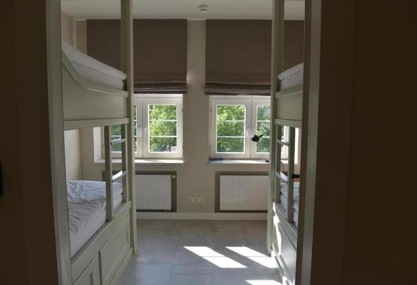 共用房间的床, Five Point Hostel & Apartments