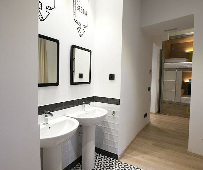 اتاق خانوادگی, U Sense For You Hostel Sevilla