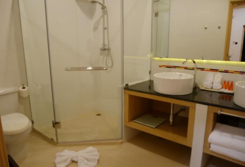 带大床的豪华间, Pattaya Mansion