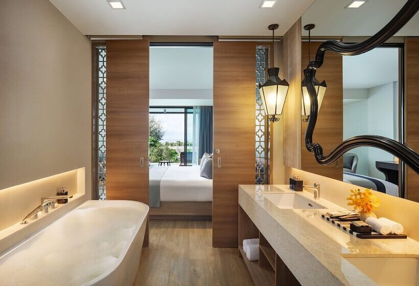 带海景的复工套房, Avista Grande Phuket Karon   Mgallery