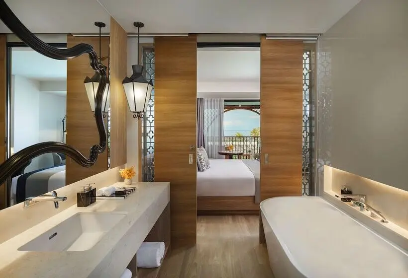 プールの見えるデラックスルーム, Avista Grande Phuket Karon   Mgallery
