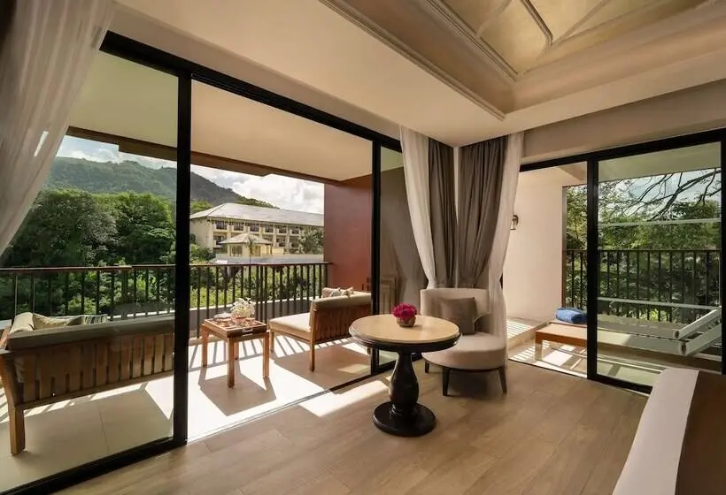 山の見えるスイートデラックスルーム, Avista Grande Phuket Karon   Mgallery